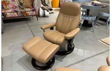 Consul Small Stressless Chair and Ottoman in Paloma Sand
