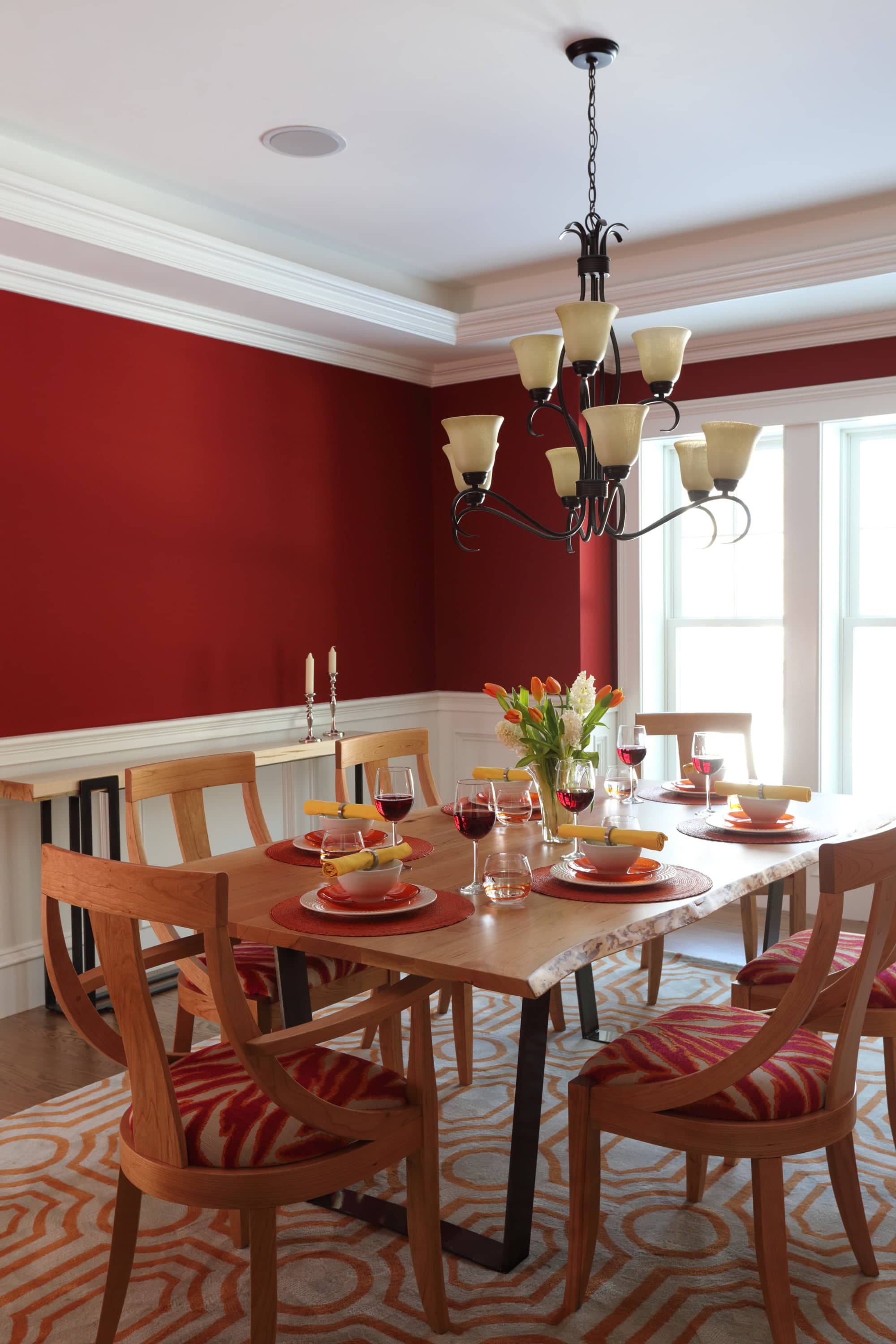 Genveje ammunition Prøve Circle Furniture - Dining Room Paint Colors: From Neutral to Bold